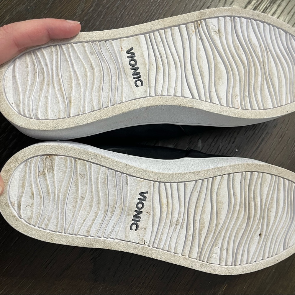 Vionic Black Slip-On Shoes - Picture 2 of 3